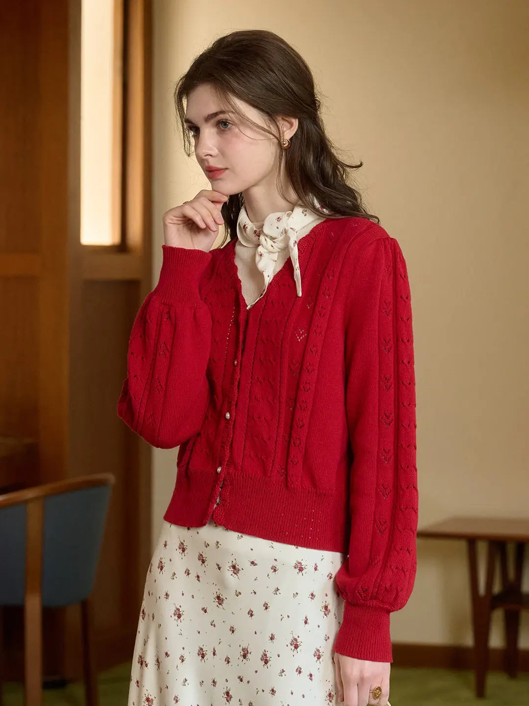 Amira Wave V-neck Cotton Knitted Cardigan