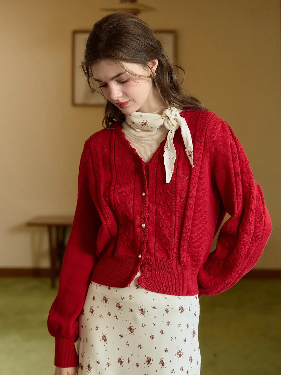Amira Wave V-neck Cotton Knitted Cardigan