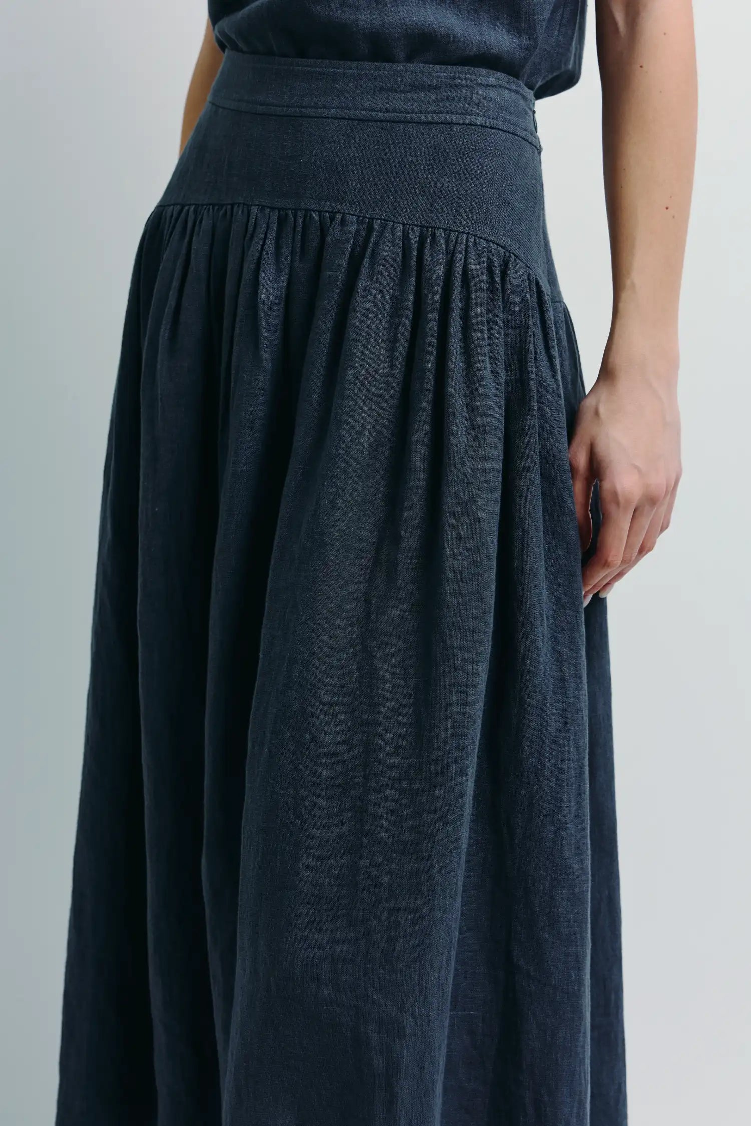 Glace Linen Midi Skirt