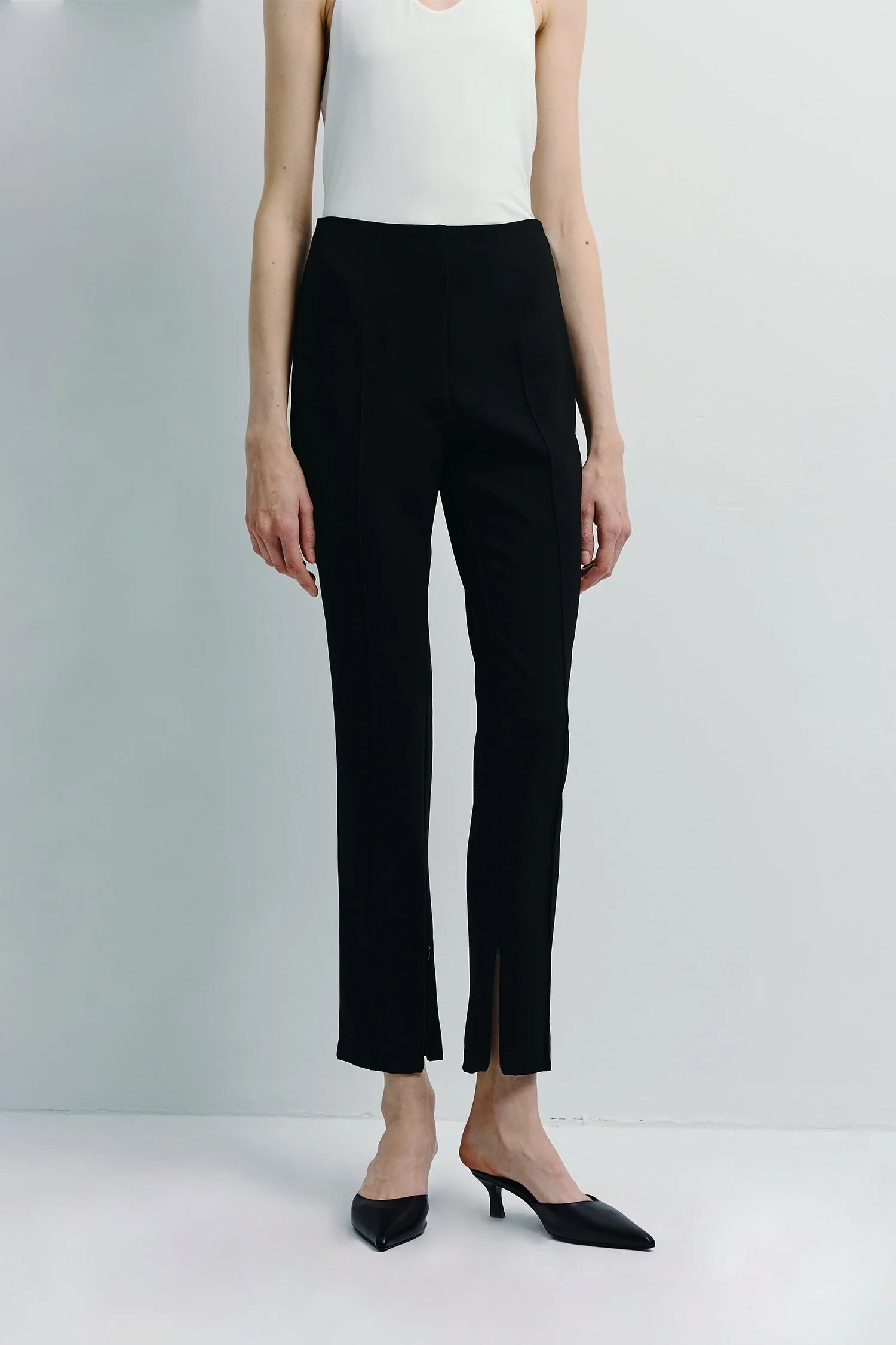 Reims Zip Hem Slim Pant