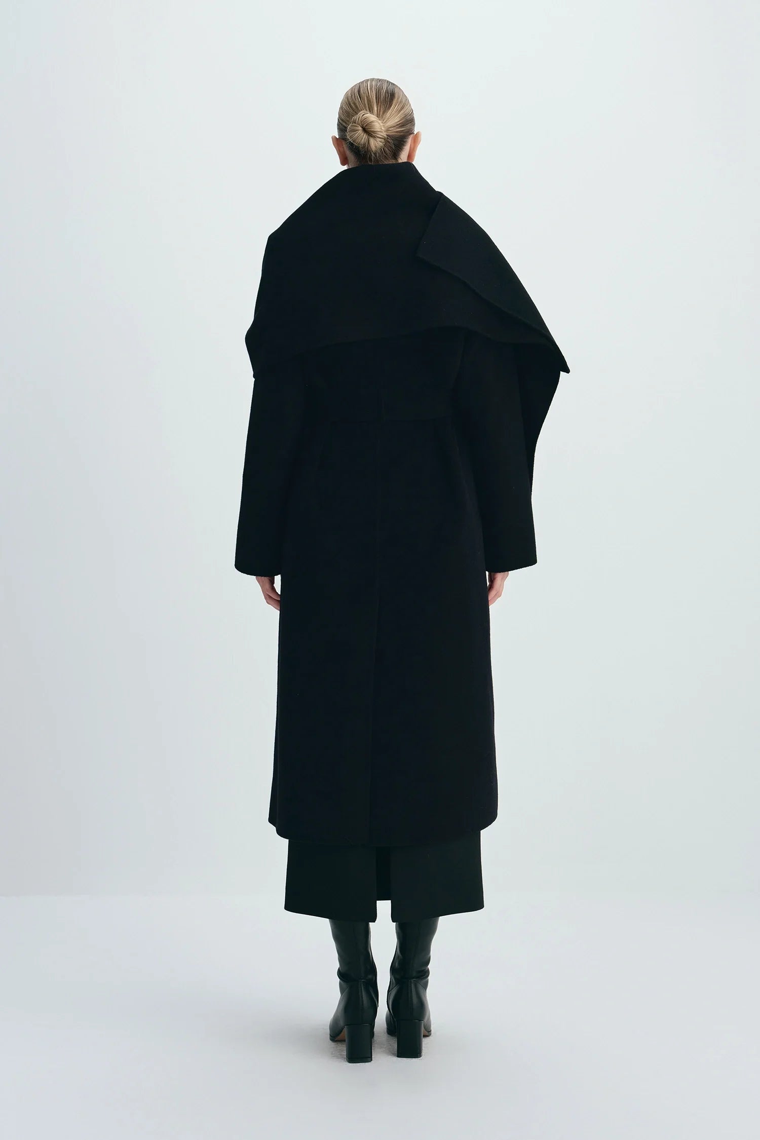 Grand Scarf Coat