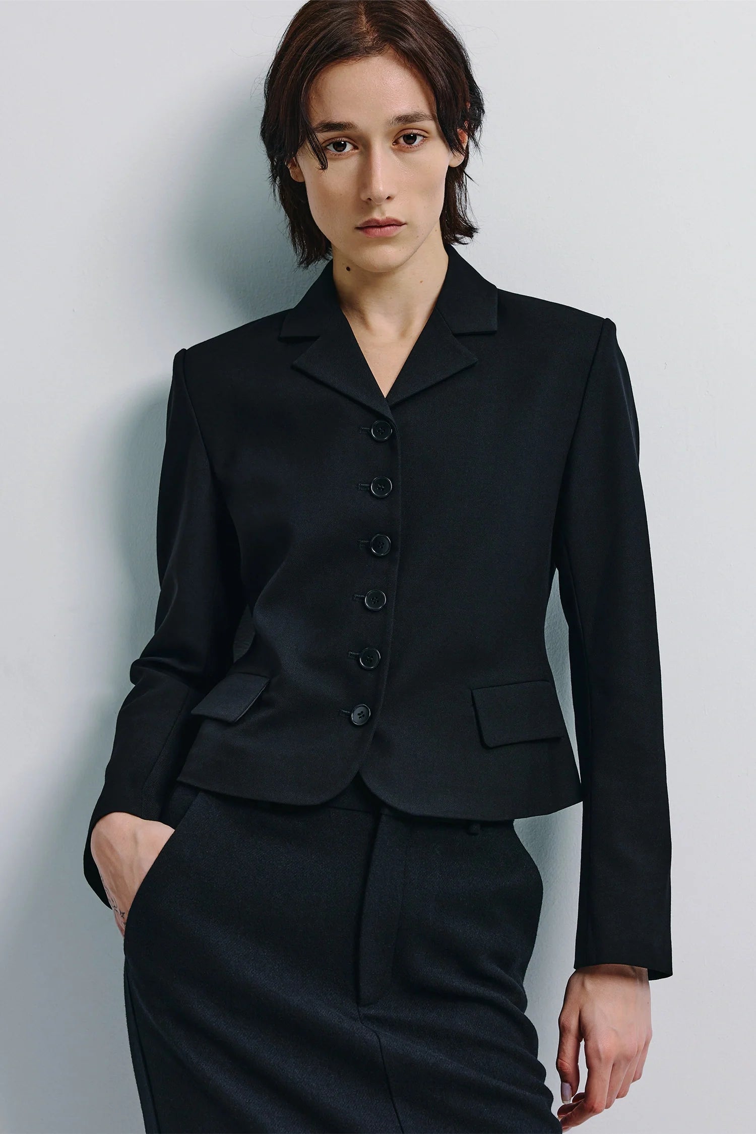 Lenn Fitted Short Blazer