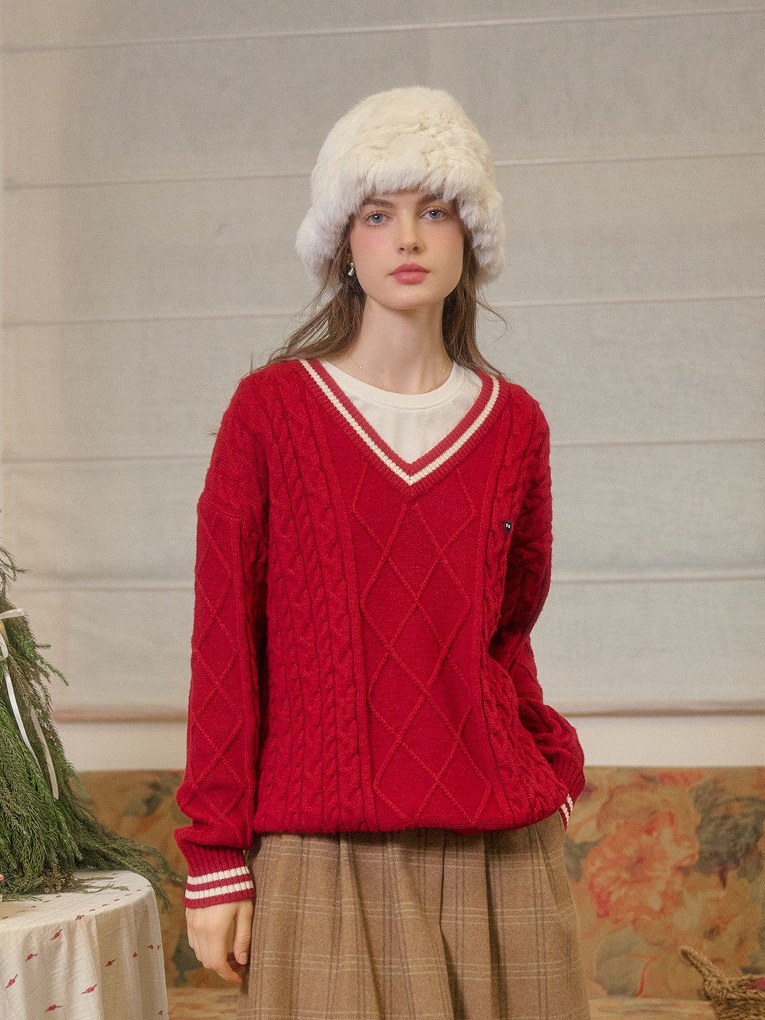 【Final Sale】Reese V-Neck Constraing Ribbed Wool Sweater - Red