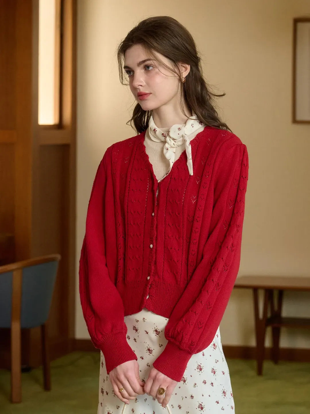 Amira Wave V-neck Cotton Knitted Cardigan