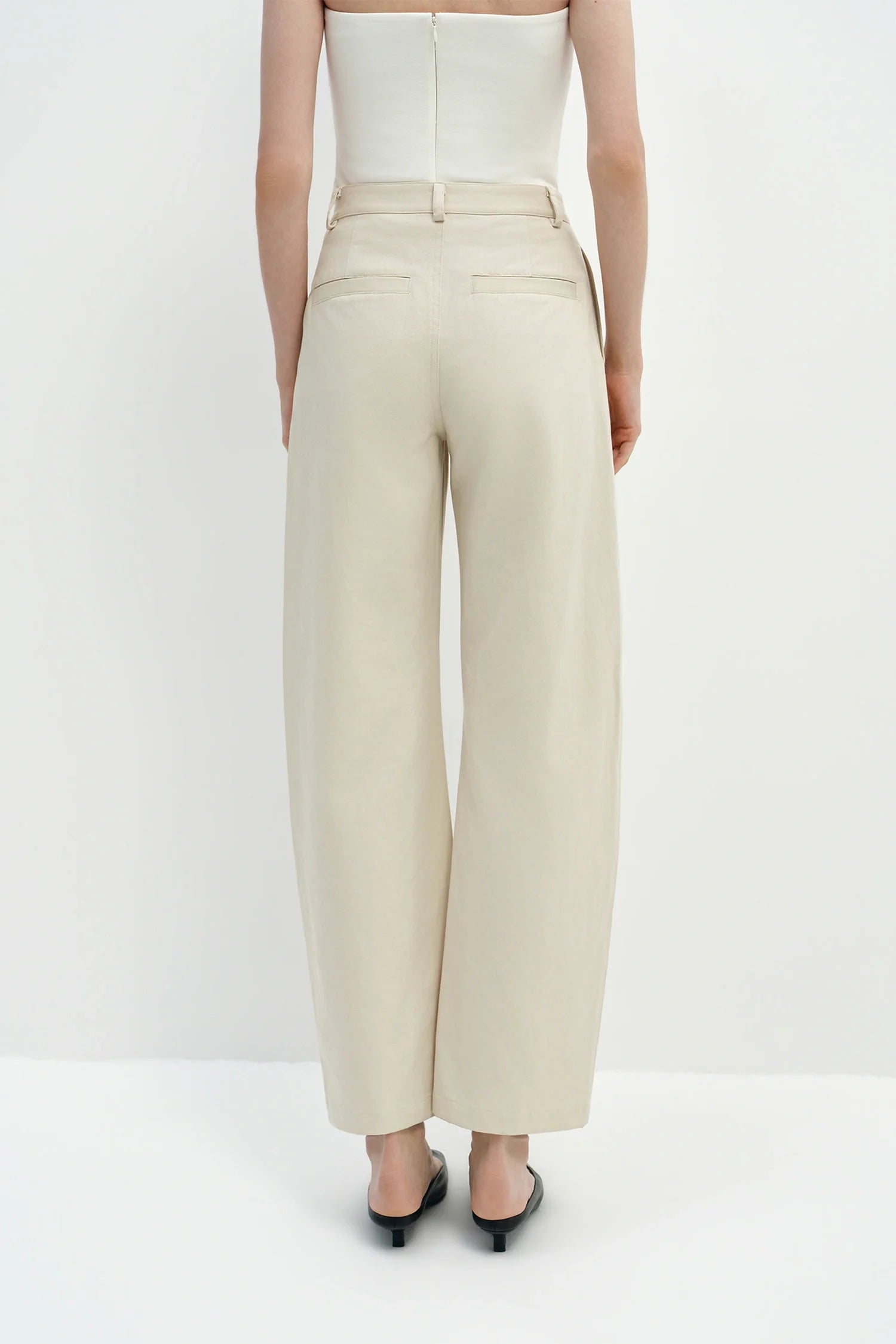 Cléa Barrel Leg Pant