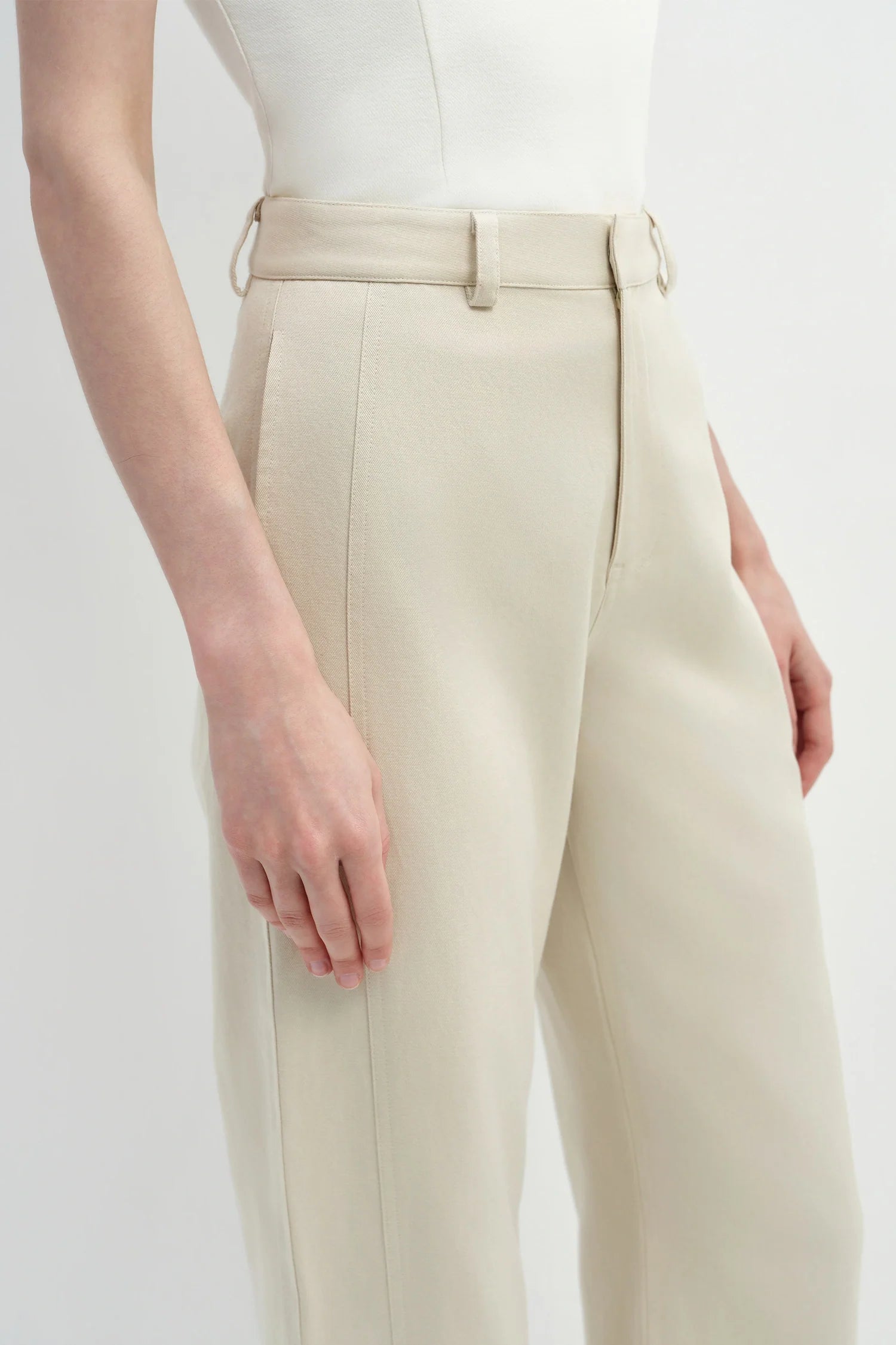Cléa Barrel Leg Pant