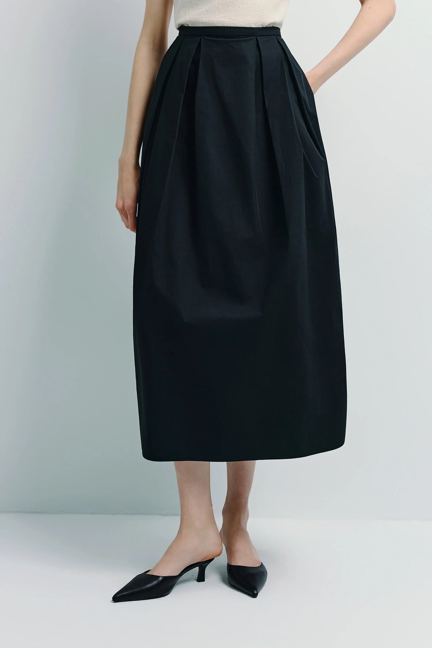 Ballon Heavy Poplin Pleated Skirt