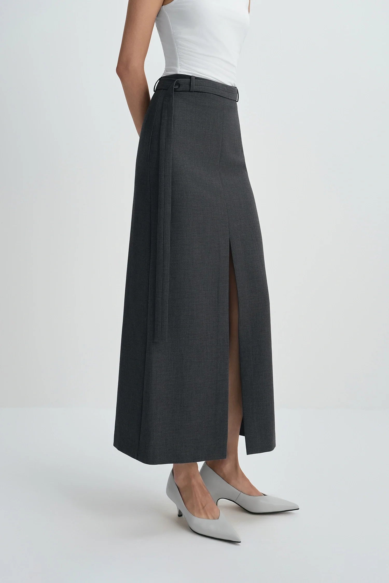 Noelia Center Slit Belted Skirt