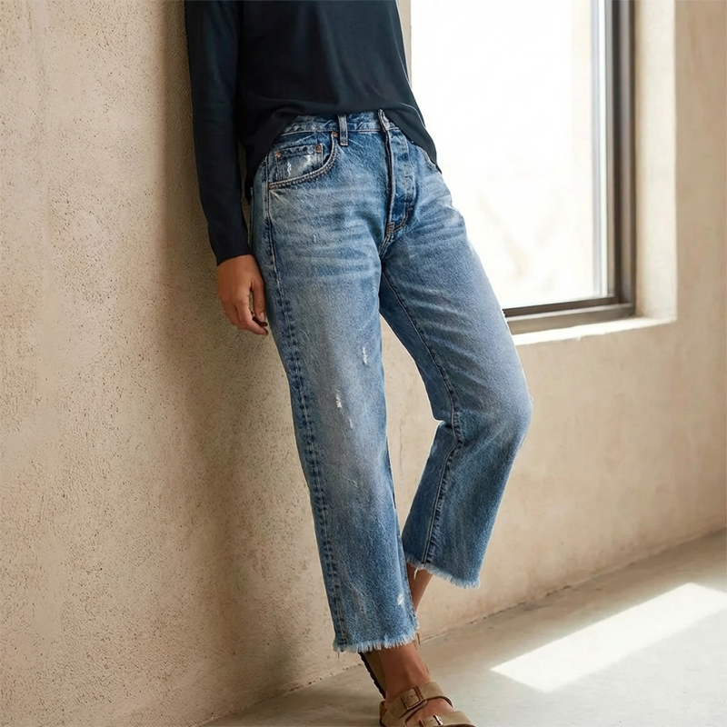 Isabelle's™ | Retro Cropped Straight Jeans